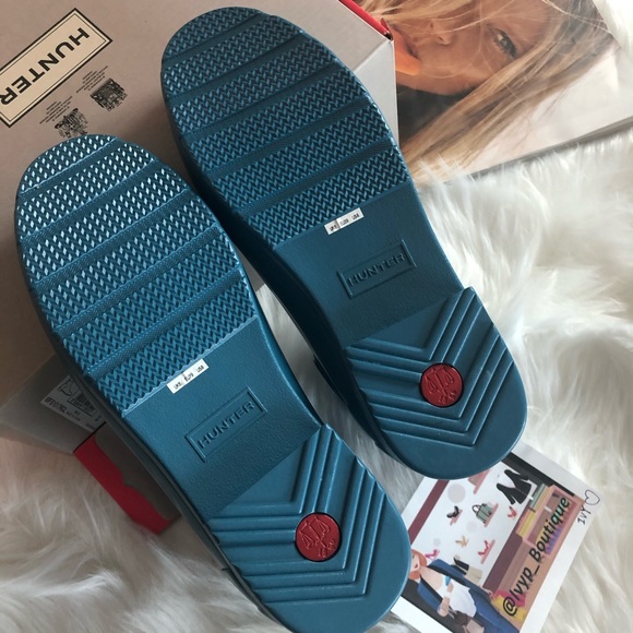 Hunter Original Refined Chelsea Rain Boots - Picture 7 of 12